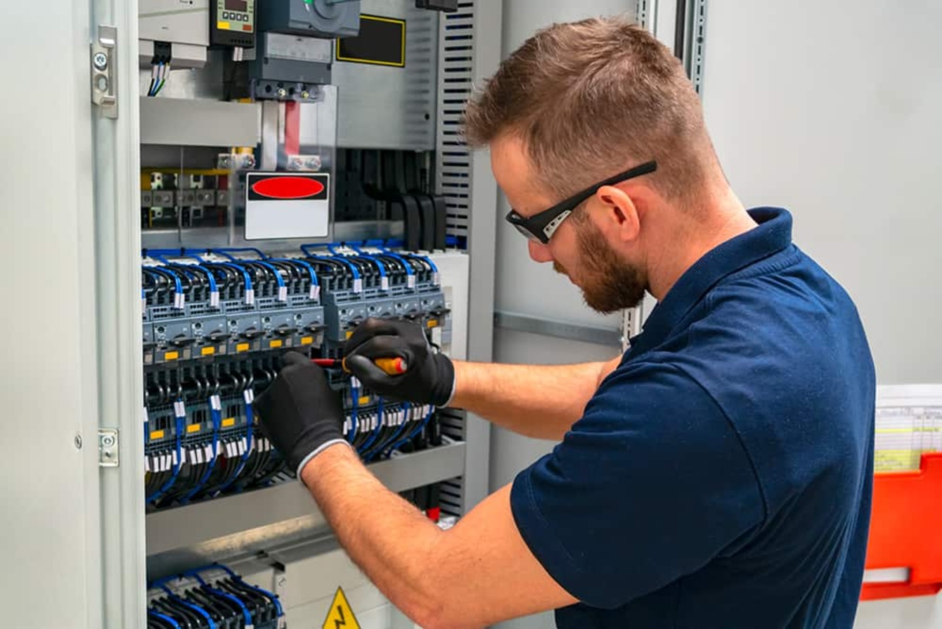 Elektroniker für Energie- und Gebäudetechnik (m/w/d) bei Gabriel Keilholz&Andreas Reich GbR in Schwarzach am Main